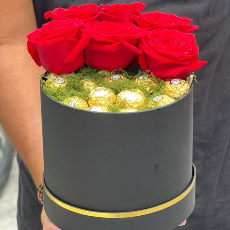 Gift Box Gold 06 Rosas & Ferrero