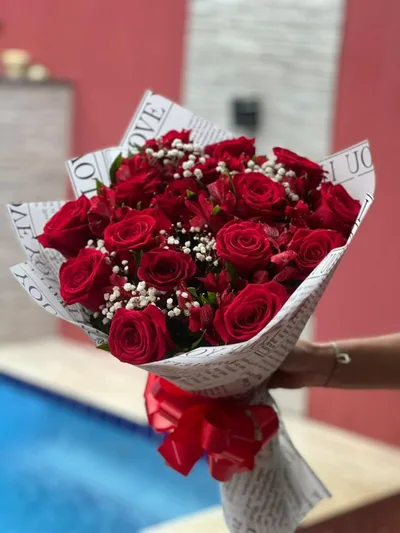 Buquê 24 Rosas Vermelhas