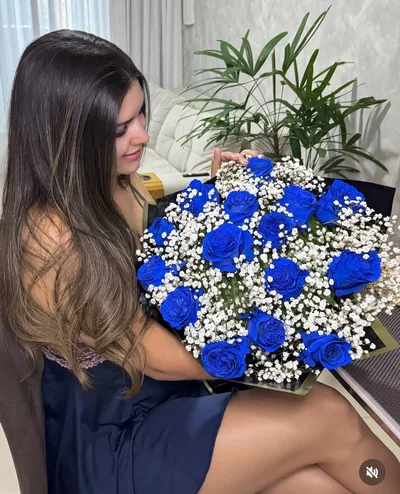 Buquê 15 Rosas Azuis