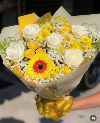 Buquê Comemoração Amarelo e Branco