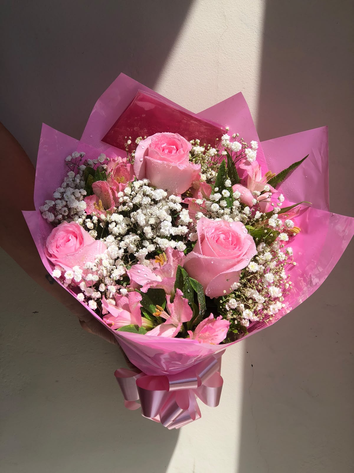 Buquê de 03 Rosas Bebê