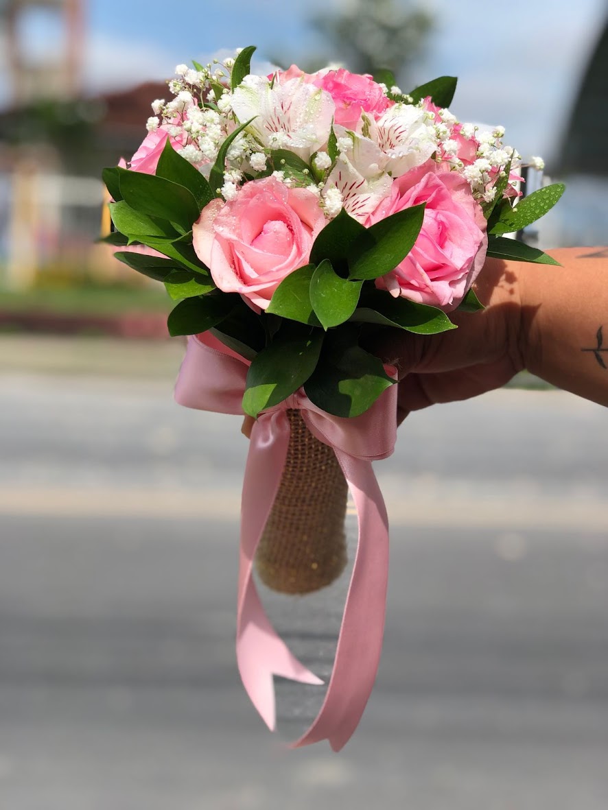 Buquê de Noiva Rosa Bebê