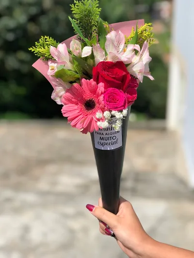 Cone de Flores com Gérbera