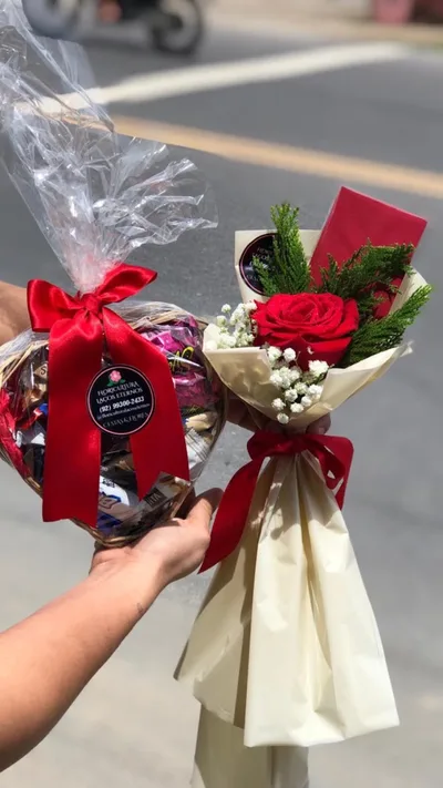 Rosa Unique com Chocolates