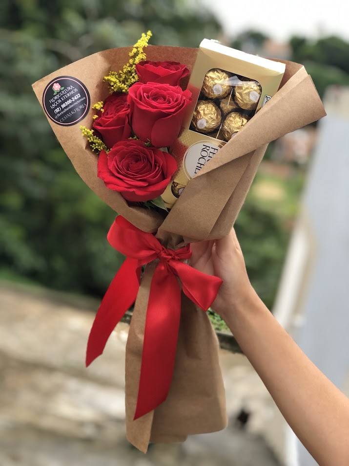 Ramalhete Luxo Ferrero Rocher