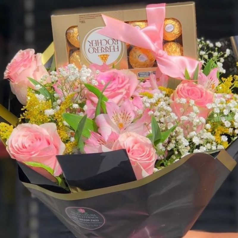 Buquê Rosa Bebê com Ferrero