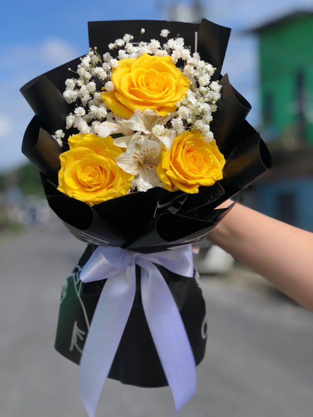 Amarelo