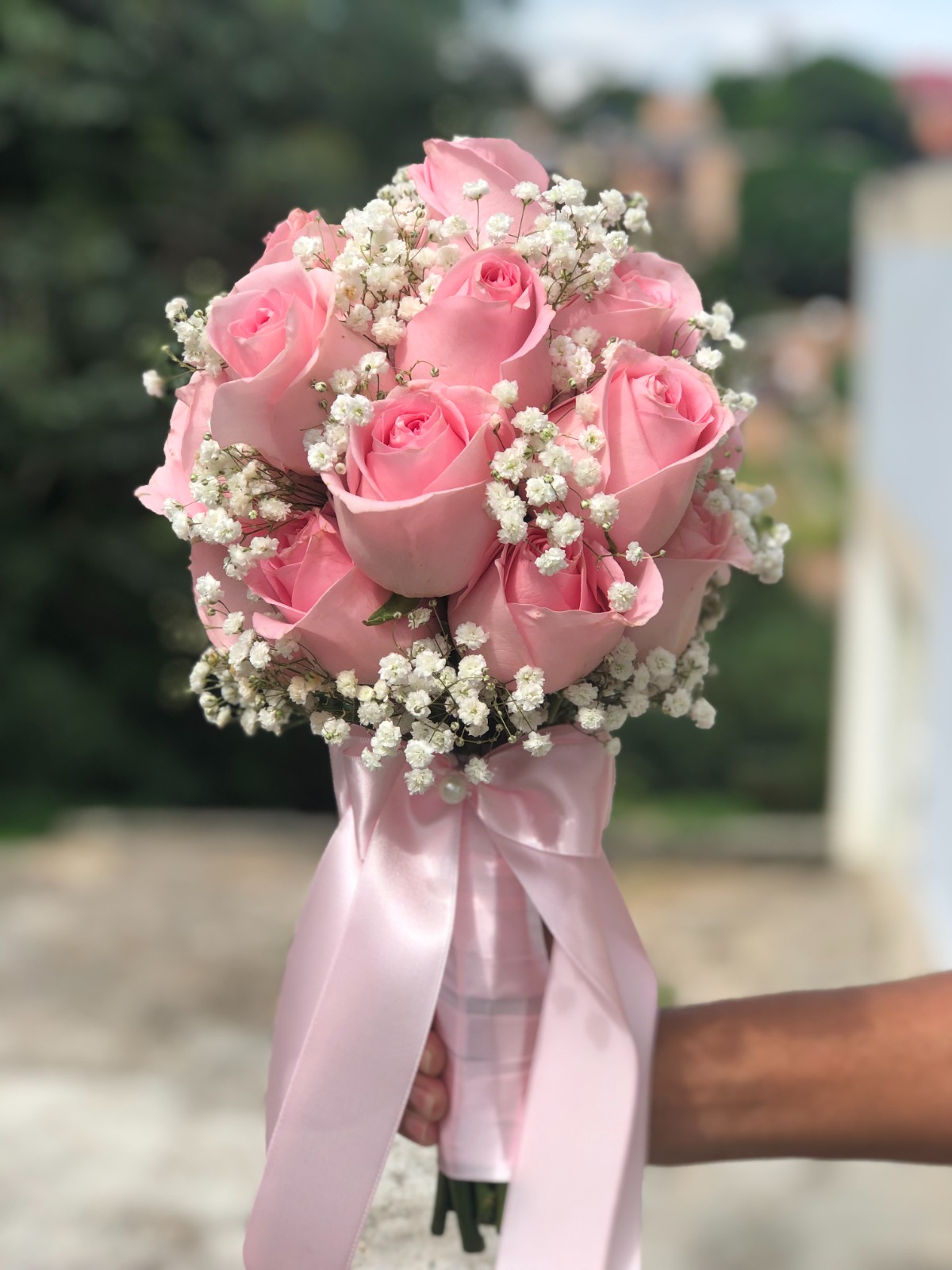 Buquê de Noiva 12 Rosas Bebê com Lapela