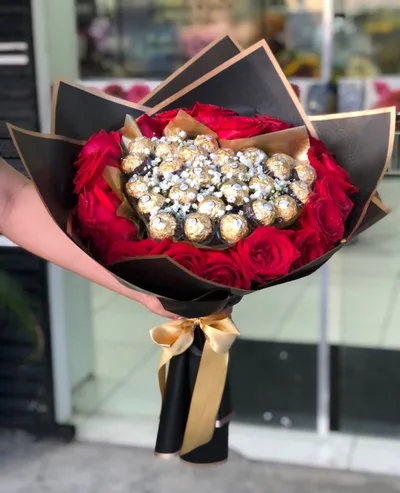 Buquê Milão com 20 Rosas