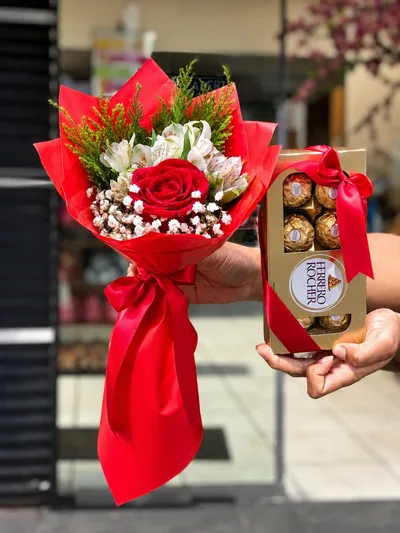 Rosa Momentos com Ferrero Rocher