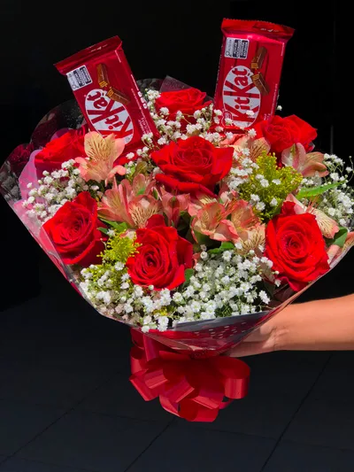 Buquê 08 Rosas com Kit-Kat